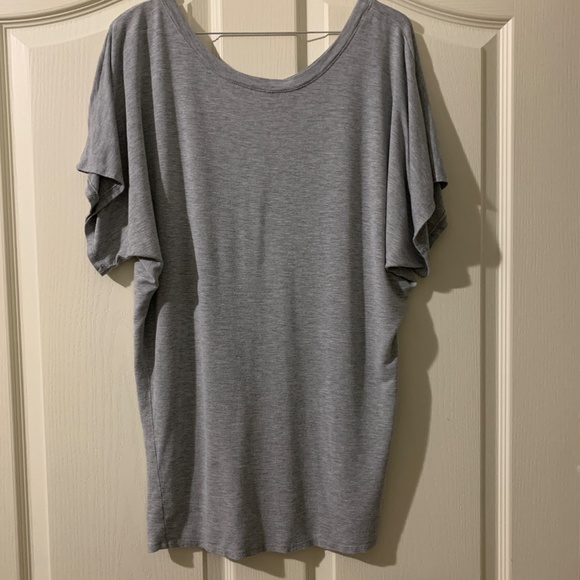 Legging Shirt with Flowy Sleeves - Picture 3 of 8